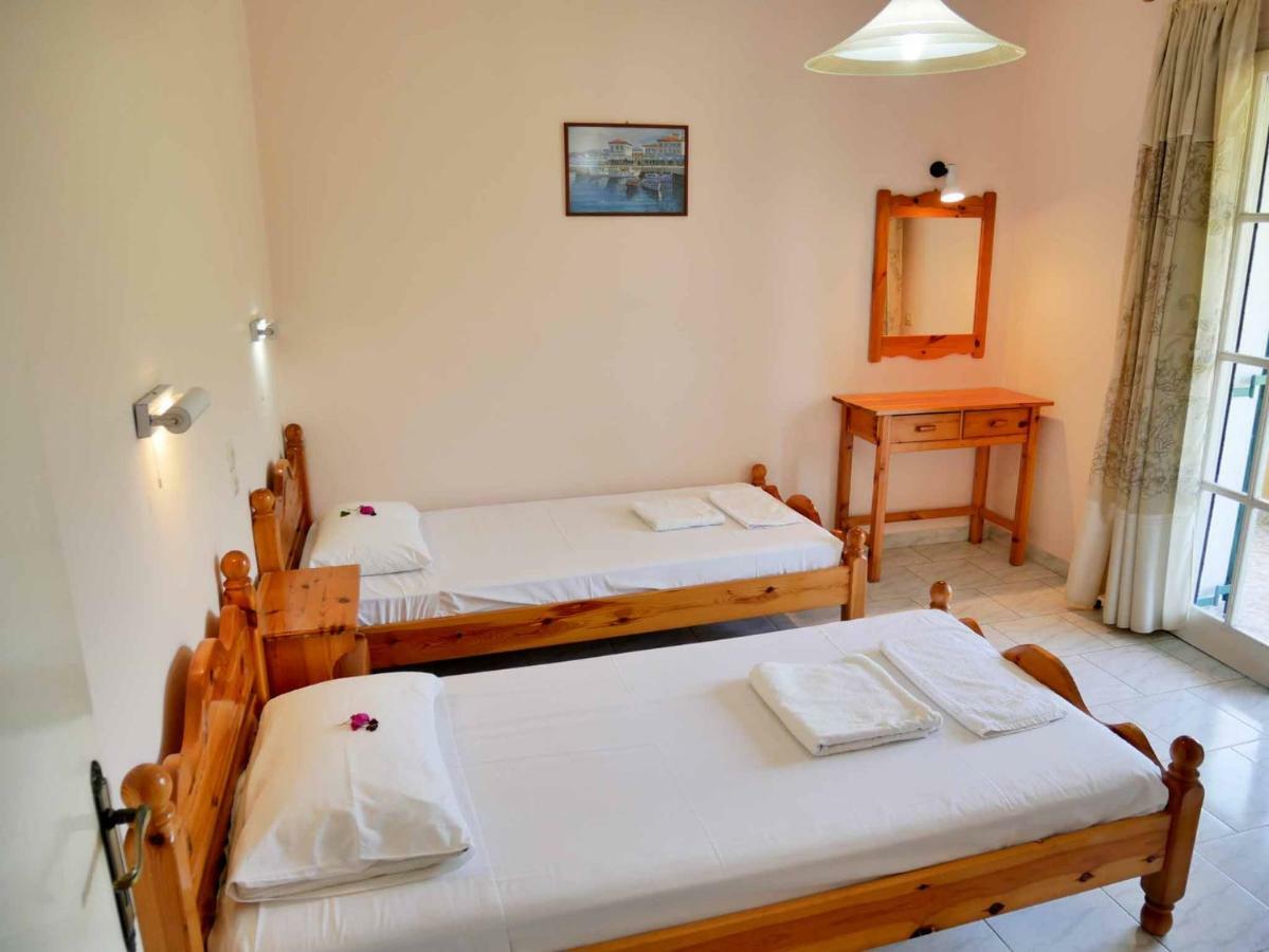 Yiannis Apartments Agios Georgios Pagoi Corfu Agios Georgios Pagon Esterno foto